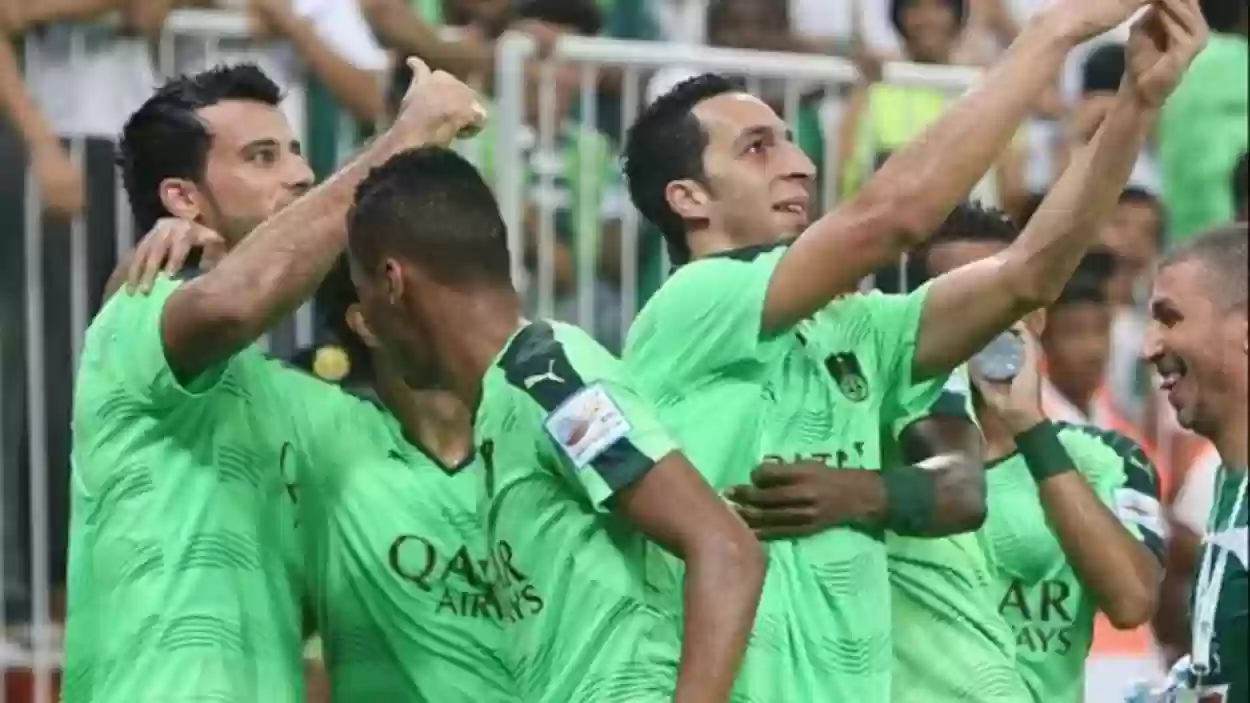 الأهلي السعودي يحمي كاسترو 