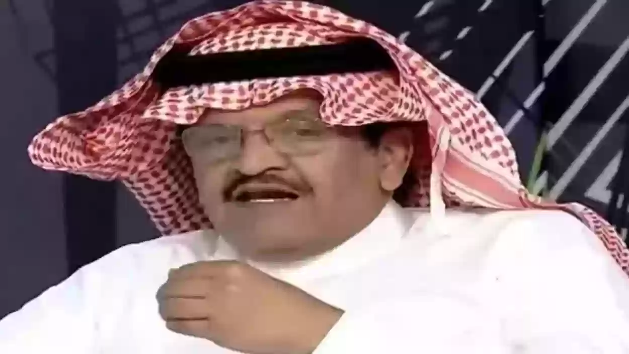 جستنيه يشبه معلق المباراة بـ حمد الله