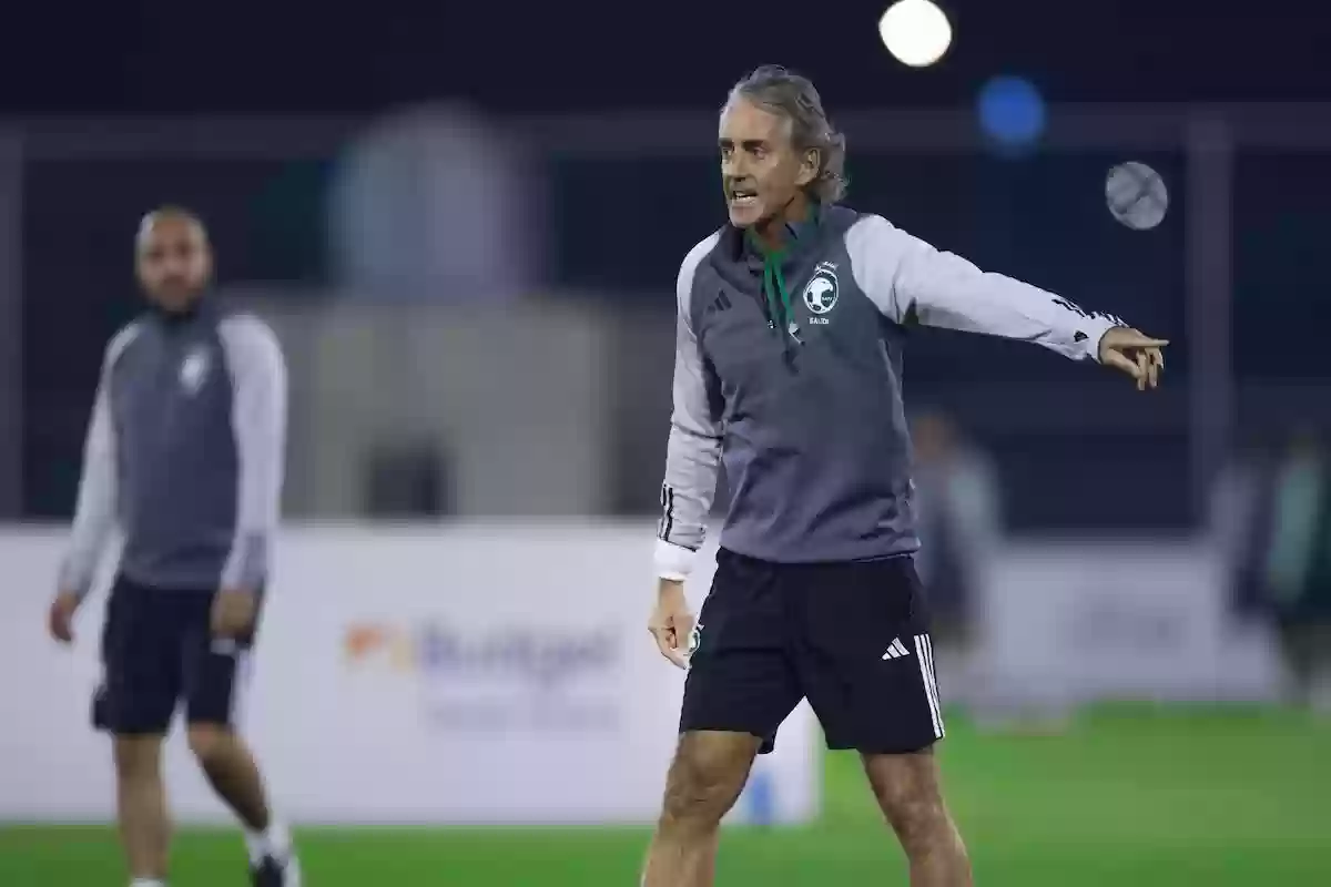 العنقري يثير الجدل ويتحدى مانشيني