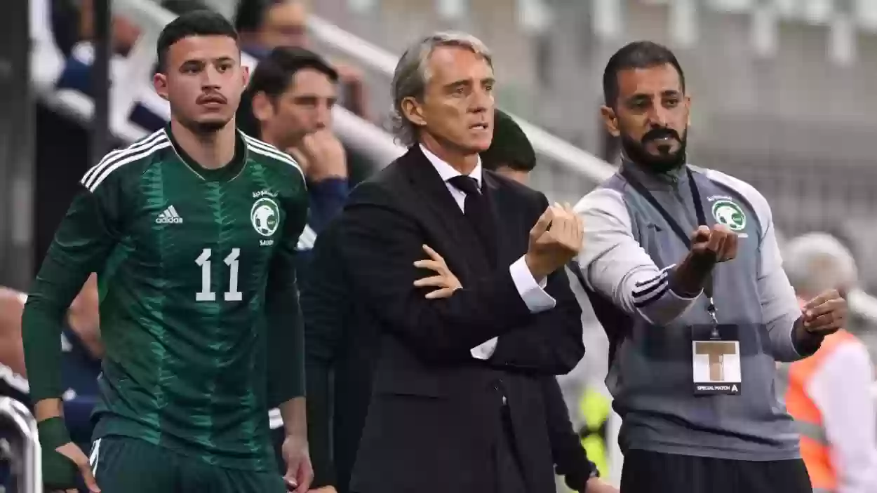 رغم الفوز.. الهريفي يهاجم مانشيني