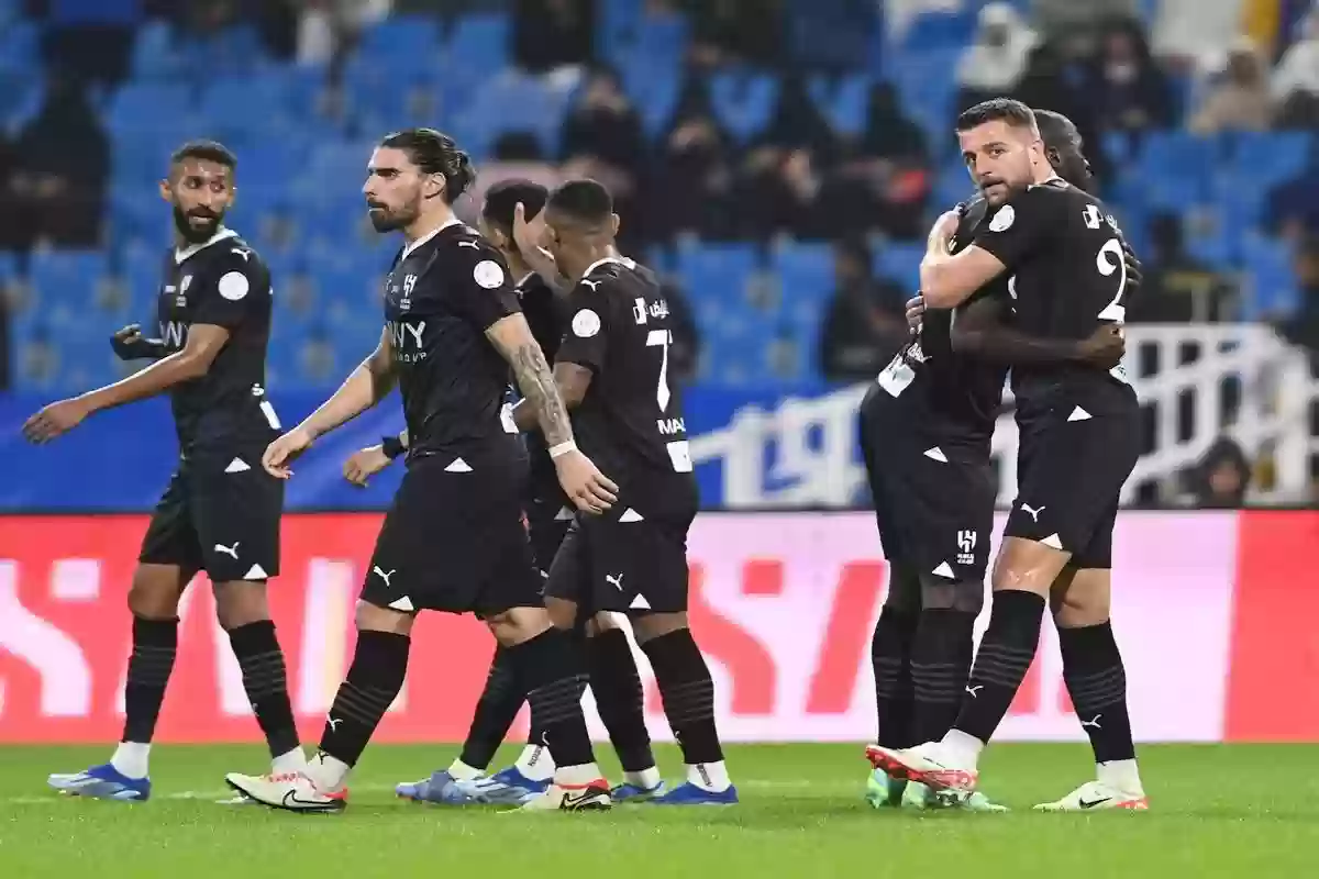 الهلال سافر بصدارة الدوري والمنافسة باتت أقل